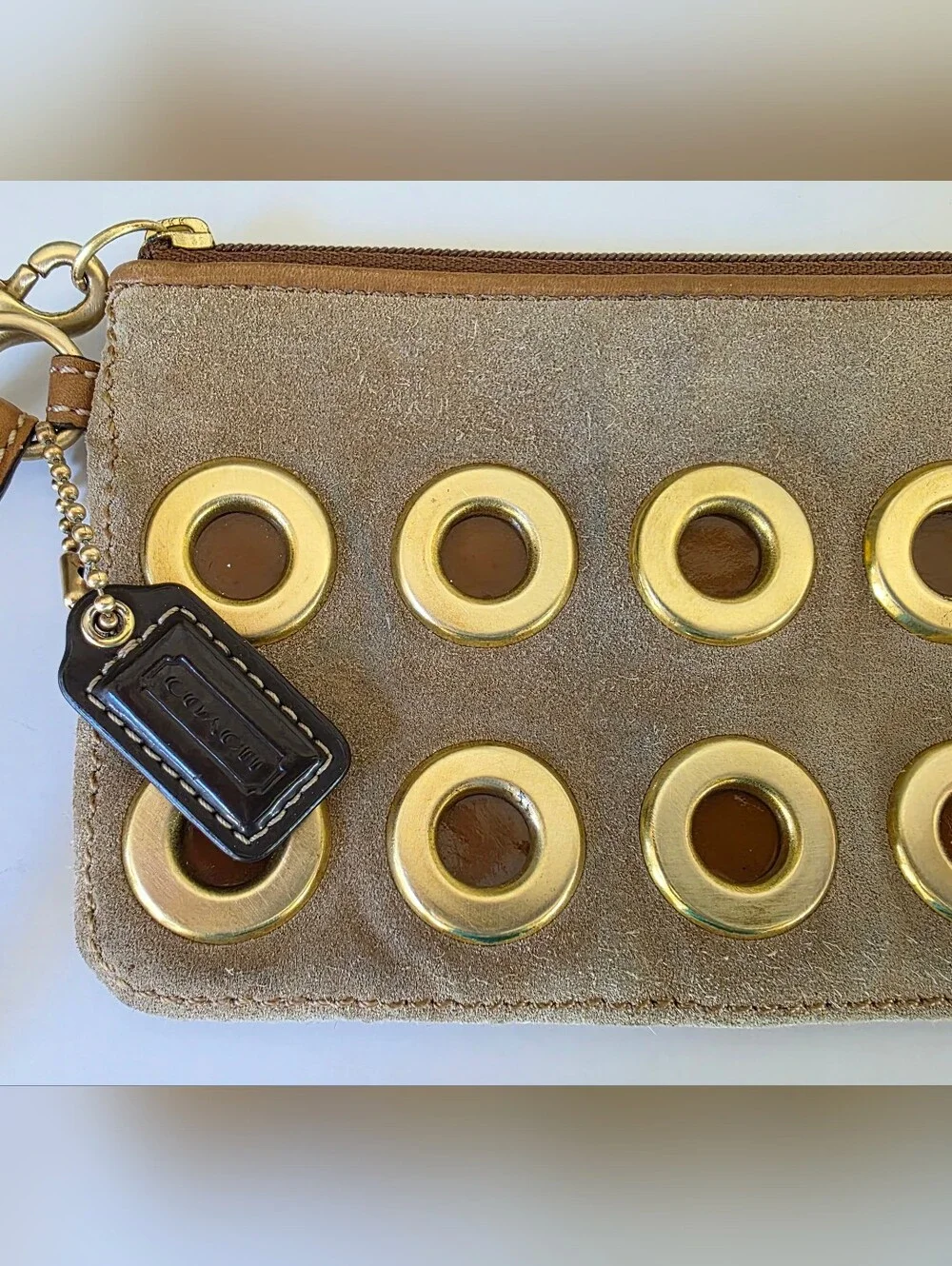 Coach Camel Suede Eyelet Wristlet Gold Grommet Zip Pouch Y2k Clutch